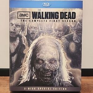 The Walking Dead Complete First Season Blu-ray